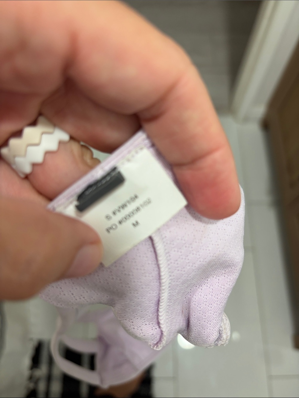 Vuori lavendar strappy sports bra medium worn twice make me an offer - Picture 4 of 6